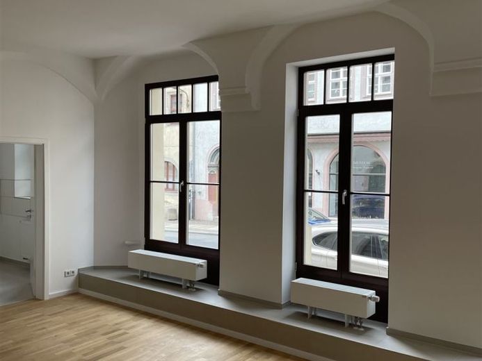 2-Raum-Wohnung auch als Praxis oder Büro für USt. befreites Gewerbe geeignet – Foto 1