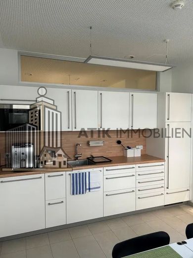 ATIK: Moderne Bürofläche in zentraler Top-Lage - provisionsfrei – Küche