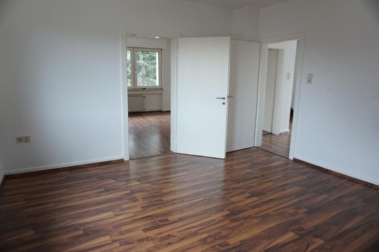 *Ehemals Unternehmervilla...jetzt Ihr neues Zuhause - TOP gepflegtes Einfamilienhaus* – OG Zimmer