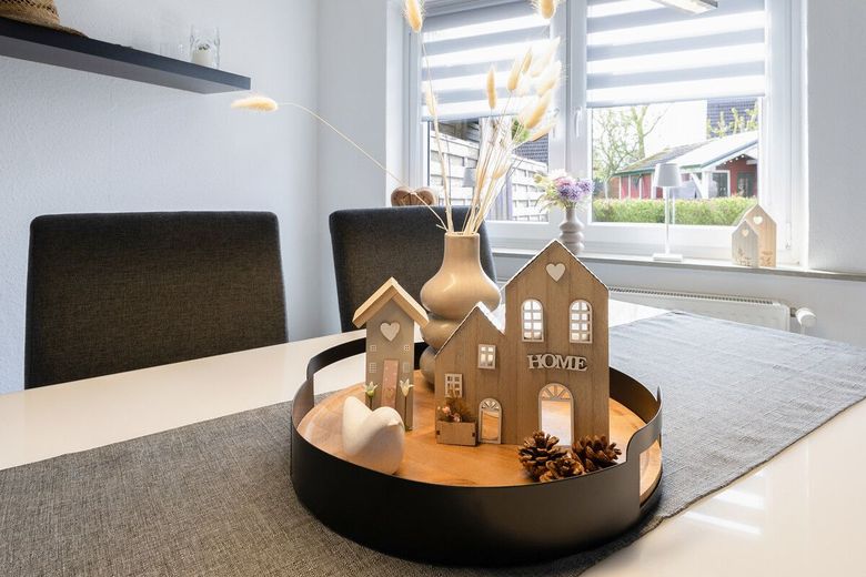 Ihre Oase: Doppelhaushälfte mit großem Garten! – Wohn-Esszimmer