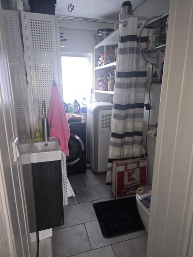 Abstellraum plus Gäste WC 