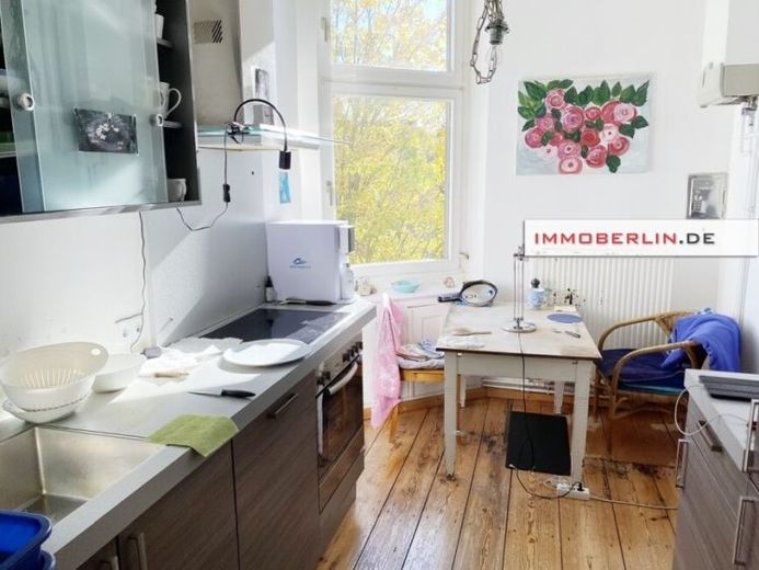 IMMOBERLIN.DE - Maravilloso piso antiguo con balcón soleado y espacio diáfano bajo cubierta en una ubicación muy solicitada – Foto 1
