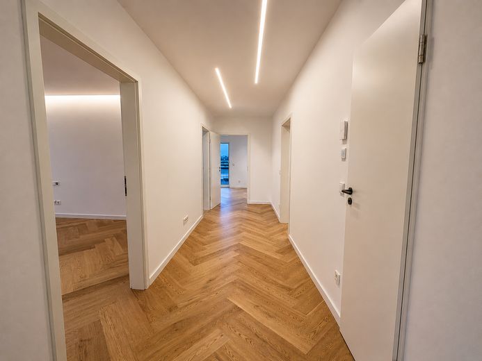 Exklusiver Wohntraum über Köln: Penthouse mit spektakulärer 97 m² Dachterrasse, Provisionsfrei – Diele