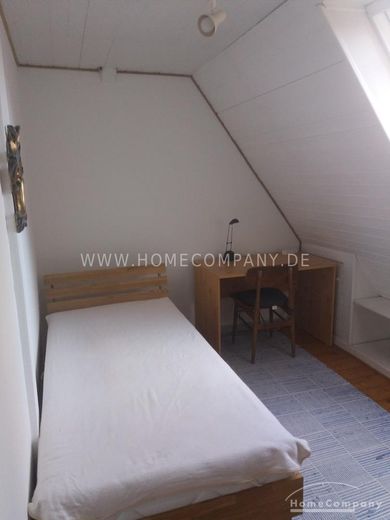 4 Zi.Whg., möbl., gute Ausstattung, helle Whg., getrennte Zimmer. Gute Verkehrsanbindung zum Hbf. – c6ac0ab315ef142753f18621efd37c271506039e.jpg