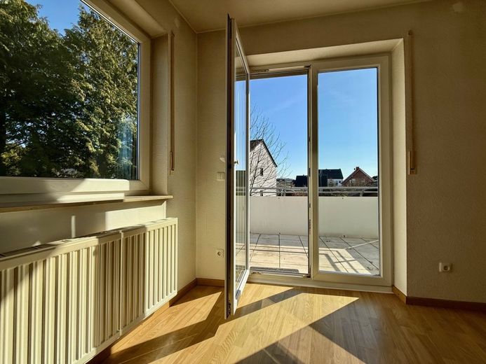 Fröndenberg-Ardey: Eigentumswohnung mit Balkon und Stellplatz zum Selberwohnen oder als Renditeobjekt! – Wohnbereich