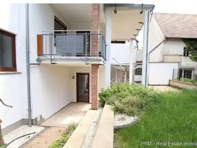 10526 - ATTRAKTIVES MEHRFAMILIENHAUS - IDEAL ZUR SELBSTNUTZUNG ODER ALS KAPITALANLAGE – Foto 1