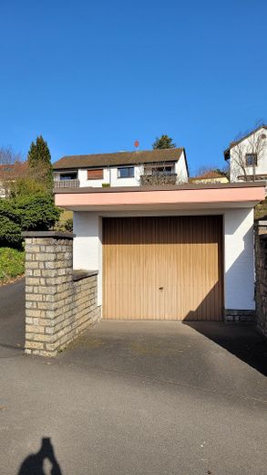 Dom jednorodzinny (DHH) z wymarzonym widokiem w Aschaffenburgu Schweinheim, bez prowizji – Garage 2 