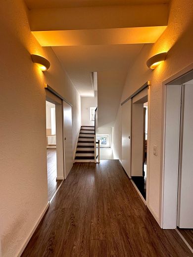 Modernisiertes Reihenmittelhaus mit Ausbaureserve in zentraler Lage von Kreuzau – Foto 8