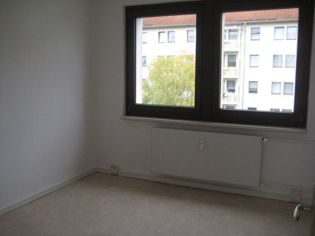 3 RW 60 qm 293€ kalt/396€ warm Balkon – Schlafzimmer