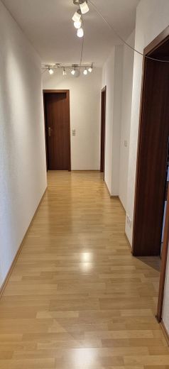 Appartement calme de 3 pièces avec balcon, garage et toilettes invités dans un cadre verdoyant près d’Almenhof – Photo 6