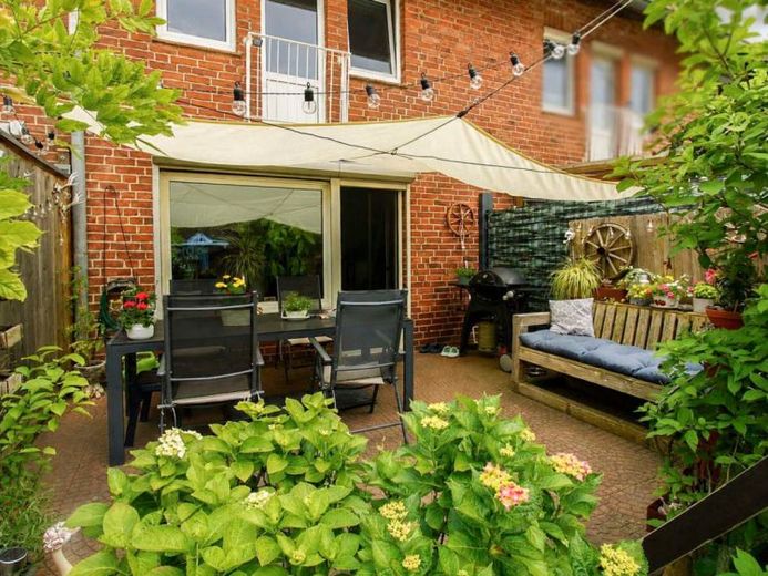 Investir aujourd’hui, en profiter à long terme - maison mitoyenne louée à Lüneburg – Photo 1