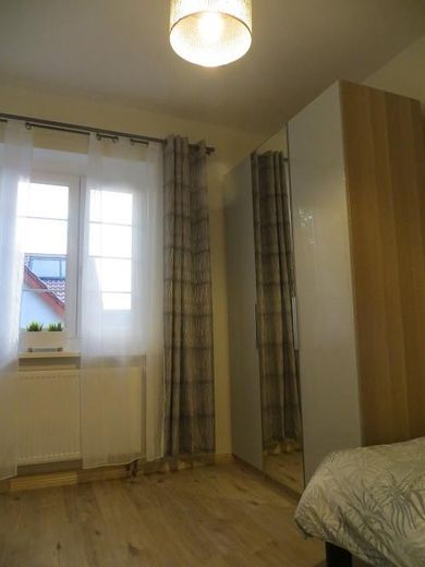 شقة من 4 غرف: للسكن في موقع أخضر أو للتأجير بعائد جيد! – Schlafzimmer 3