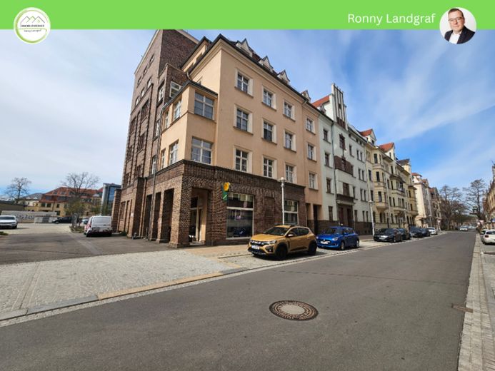 Curato appartamento di 2 locali con balcone e cucina spaziosa – Foto 1
