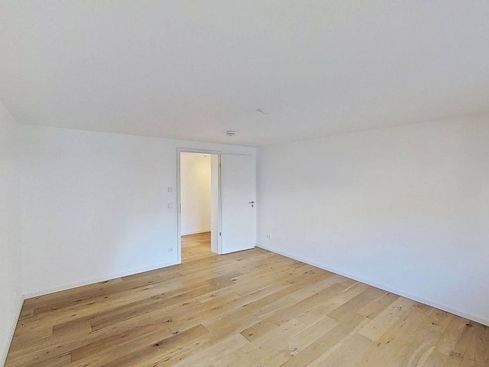 Luminoso piso de 3 habitaciones con BALCÓN y moderna COCINA INTEGRADA en el oeste de Stuttgart – Ansicht II: Schlafzimmer I