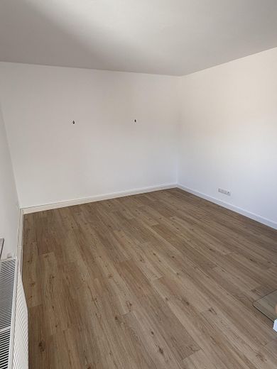 Moderne 3-Zimmer Wohnung – Kaminzimmer