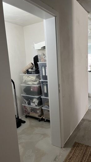 4-Zimmer-Wohnung mit großem Garten, Terrasse & Garage – Abstellraum