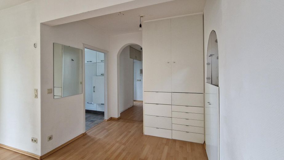 Großzügige Maisonette mit Wellnessbereich im Herzen von Opladen - provisionsfrei – Flur 3.OG