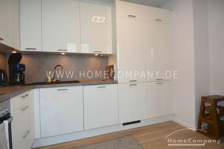 Möblierte 2-Zimmer-Wohnung mit Balkon in Potsdam – 0bca219c922fc7d210290c1830e6ee1d0940a1ca.jpg
