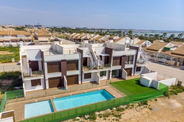 Attico direttamente sul mare con vista sul mare