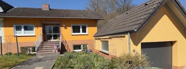 Haus und Garage