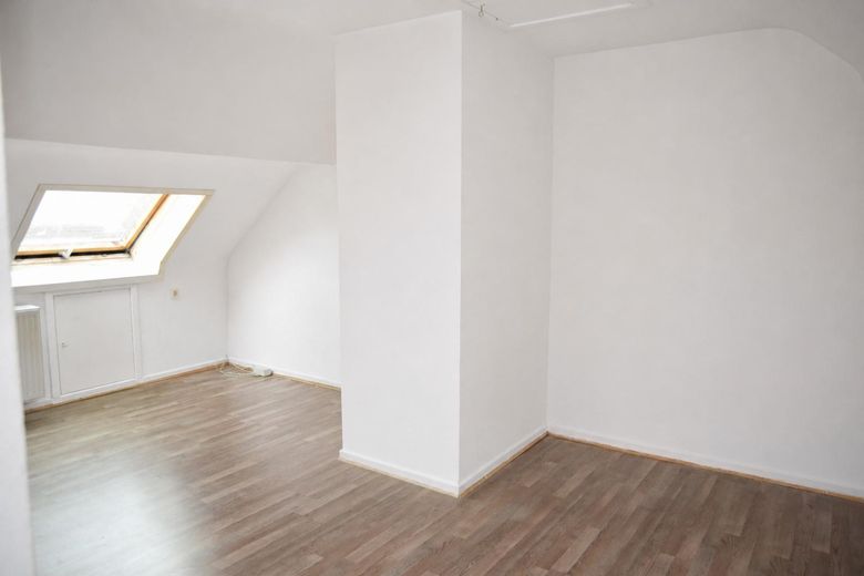 Reihenmittelhaus mit eigenem Garten in Farmsen – Provisionsfrei & Preisattraktiv – Schlafzimmer 2.OG
