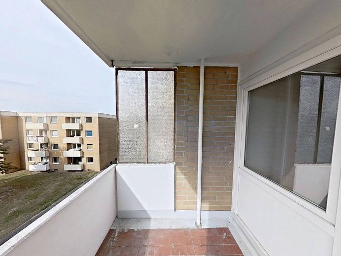Apartamento individual bien distribuido con BALCÓN – Ballkon
