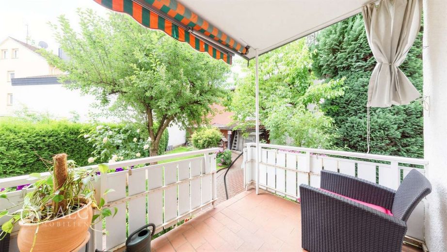 Familienglück mit Garten, Freiraum &amp; unzähligen Möglichkeiten – Balkon - Erdgeschoss