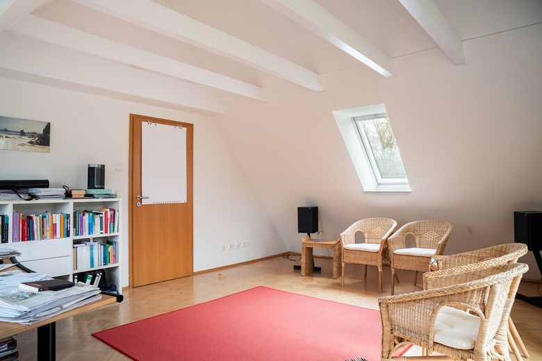 Waldrand‑Forsthaus mit Einliegerwohnung, Scheune & 5.920 m² Grundstück – Effizienzklasse B – Foto 17