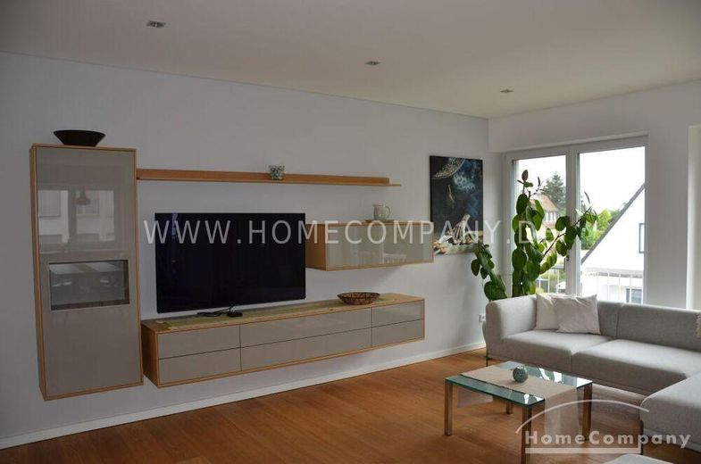 Hochwertige, geschmackvoll und komplett ausgestattete 4 Zi. Whg, 2 Bäder, offene, moderne Ausstattung/Möblierung, Loggia, 2 Stellplätze. – 458fae86c0063863f9cda111805a5b70505f973a.jpg