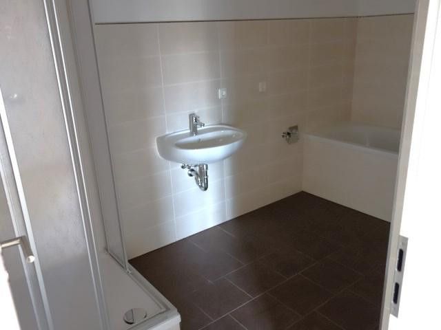 Sehr schöne 5-Raum Reihenendhaus Wohnung – Foto 5