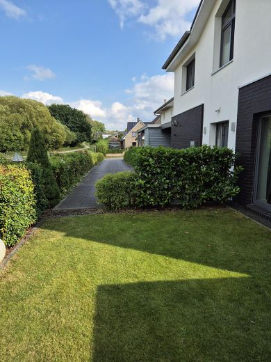 Moderna casa d’architetto ai margini dei campi a Erlenhof - senza provvigione! – Außenansicht 2