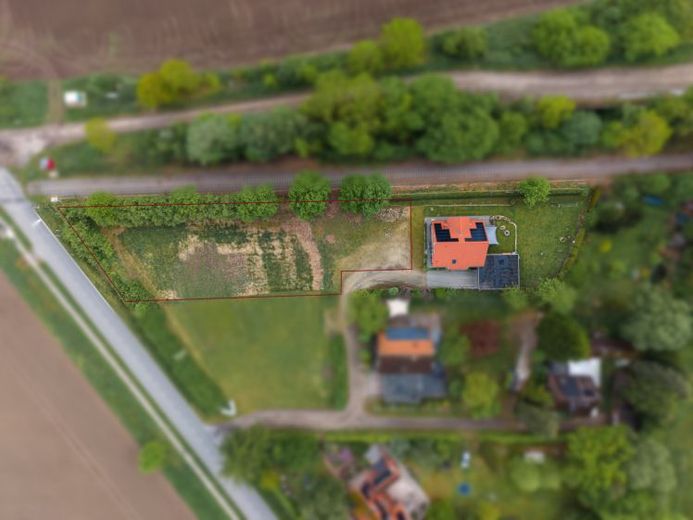 Due terreni edificabili di ca. 1.865 m²: abitazione, case bifamiliari oppure abitazione e attività commerciale – Foto 1
