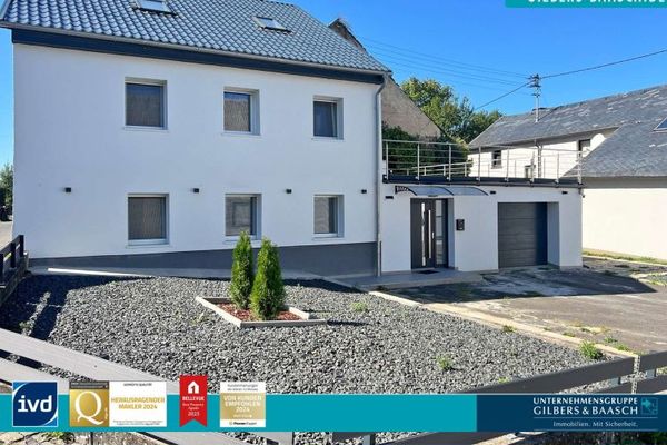 Malborn: casa unifamiliare completamente ristrutturata con grande terrazza, sauna, garage con terreno di facile manutenzione!