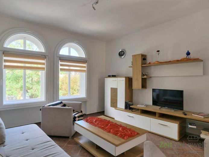 (EF1423_M) Arnstadt: Arnstadt, appartamento arredato con 2 locali e balcone, posto auto disponibile – Foto 1