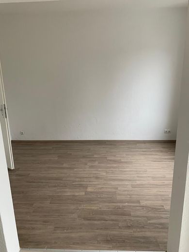 Helle, moderne drei Zimmer, Küche, Diele, Bad 75 m²mit Südbalkon – Foto 4
