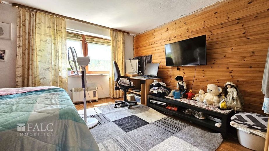Charmantes Einfamilienhaus mit großzügigem Grundstück – Schlafzimmer