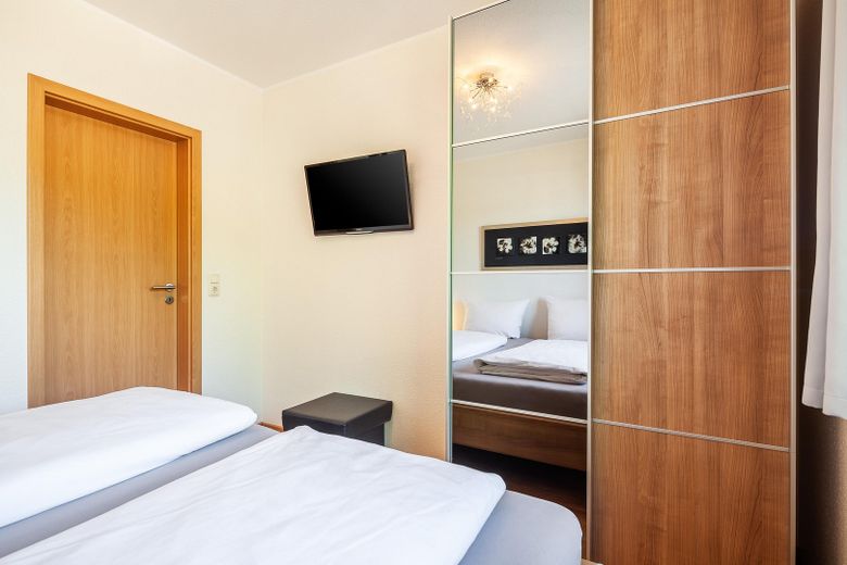 1. Schlafzimmer