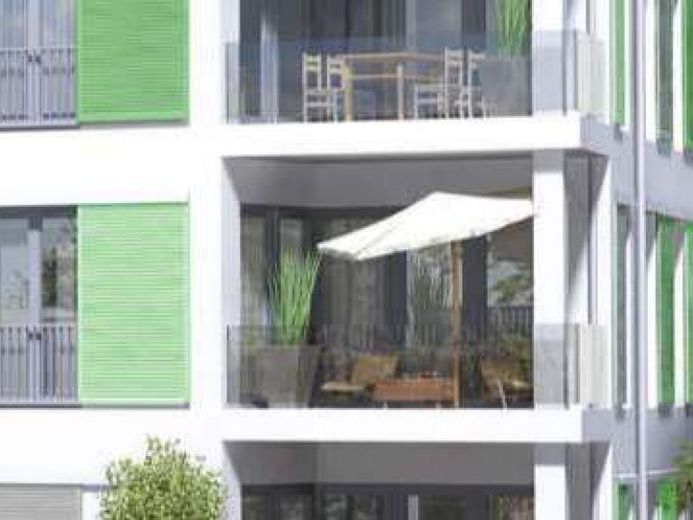 Exklusive 4 Zimmerwohnung mit herrlichem Balkon – Foto 1
