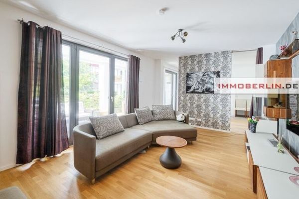 IMMOBERLIN.DE - Posizione top in centro! Appartamento moderno al piano terra con tranquilla terrazza