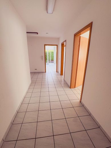 Bürofläche mit 5 Räumen im Gewerbegebiet Schwadermühle in Cadolzburg – ab sofort verfügbar – Eingangsbereich