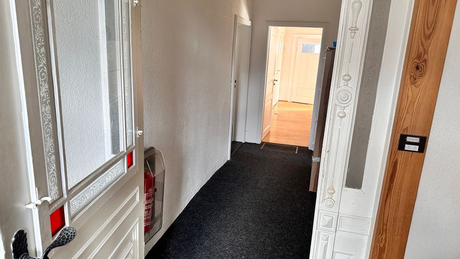 Schmiedefeld - 3-Raum-Whg in Landhausvilla - Wo andere Urlaub machen – Korridor zur 1 und 3 ZW
