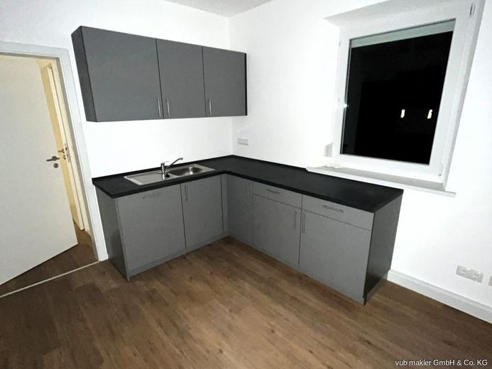 REDUZIERT!!Erdgeschosswohnung in ruhiger Lage von Selb – VUB0002273-8
