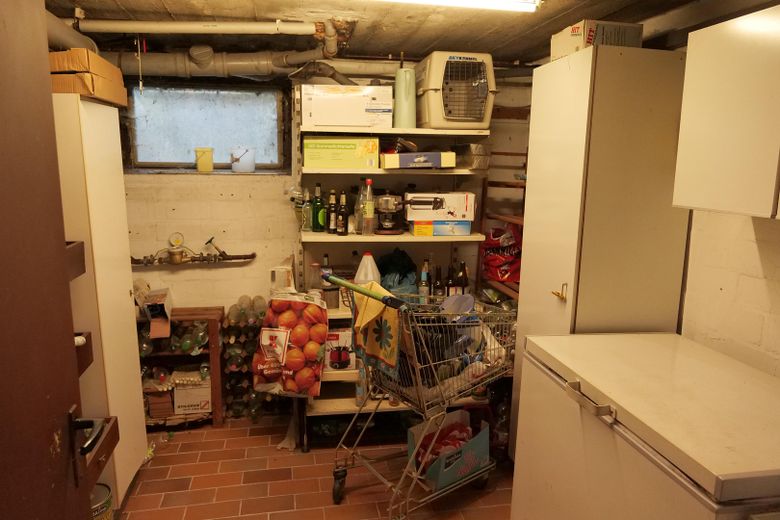 Einfamilienhaus mit Garten und Garage in Rudow, freiwerdend – Lagerraum