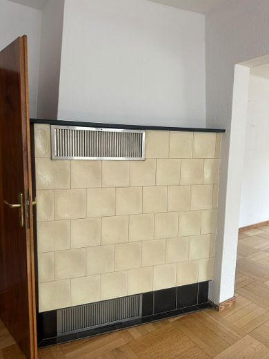 ampio appartamento d’epoca con terrazza, garage e numerosi locali accessori – Foto 7