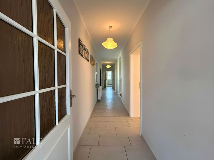 ***Ihr neues Zuhause im Grünen auf über 2.300 m² Grundstück*** – Flur EG
