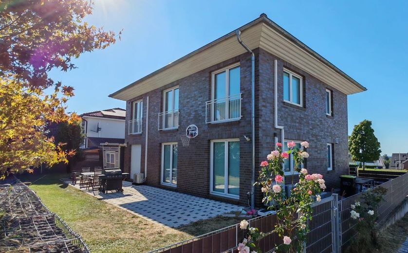 ! Komisyonsuz ! Straubenhardt'ta klimalı ve enerji verimli müstakil ev – Garten