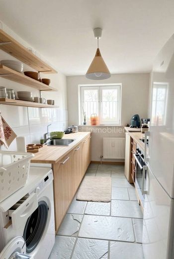 3-Zimmer-Wohnung mit Terrasse, Gartenanteil &amp; Stellplatz in Ulm – Küche-(KI-Opt.)