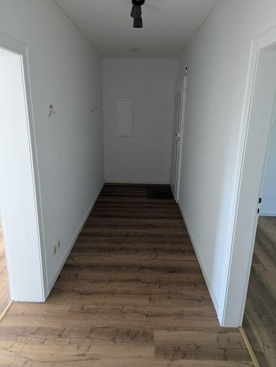 Komplett-Wohnung oder einzelne WG-Zimmer, zentral gelegen! – Foto 2