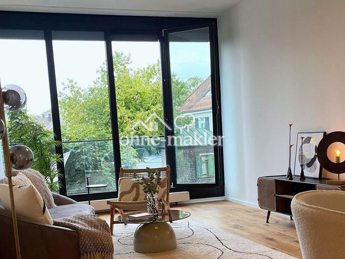 Wohnen mit Anspruch – zentral, großzügig & mit Balkon vor allen Zimmern – Foto 1