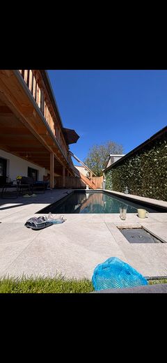 Neuwertige Doppelhaushälfte in Feldkirchen-Westerham – Baujahr 2024, Bergblick & Pool – फोटो 9